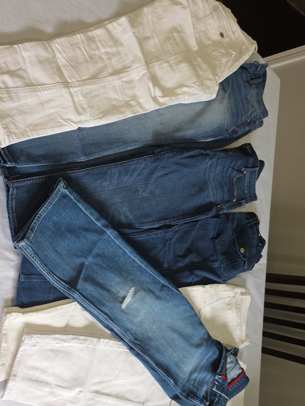WHBM Ankle Jeans